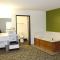 Super 8 by Wyndham De Soto