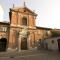 Monza City Rooms & Studios