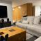 4 Bedroom Huge Sub Penthouse Oracle Level 31 Magnif VIEWS 260m2 Family Skyhome Sleeps 8 Adults and 2 Children, Sofa Bed Portacot, High Chair Central to Everything Resort Skyhome 5 STAR Luxury