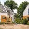 Wellness-Ferienhaus "Schlehe" mit Sauna, Kamin & Terrasse - ruhig am Ostseewald in Zingst