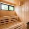 Wellness-Ferienhaus "Schlehe" mit Sauna, Kamin & Terrasse - ruhig am Ostseewald in Zingst