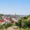 Family home near the ocean, with large patio & BBQ - Skärhamn