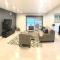 Luxury house pool & Spa 10 mins from Hollywood & Universal Studios