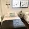 Luxury house pool & Spa 10 mins from Hollywood & Universal Studios