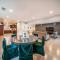 Luxury house pool & Spa 10 mins from Hollywood & Universal Studios