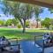 Access to 33 Pools Cathedral City Condo with Patio - 大教堂城