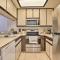 Access to 33 Pools Cathedral City Condo with Patio - 大教堂城