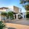Villa Can Joan I - Fantastic Sunset Views and Family Friendly -