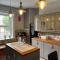 Spacious 4-bed Holiday Home in the heart of Maidstone