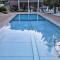 Modern renoviert mit Hallenbad + Fitness