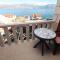 Apartment Postira 740b