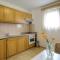 Apartments with a parking space Pucisca, Brac - 756