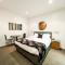 Studio 427/247 gouger st ex hotel room in city - Adelaide