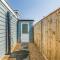 Pass the Keys Charming Chalet A Stones Throw From The Beach - 奇切斯特