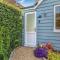Pass the Keys Charming Chalet A Stones Throw From The Beach - 奇切斯特