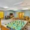 Premier Condo completely renovated Highridge C8