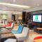 Holiday Inn London Camden Lock by IHG