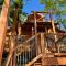 Cricket Hill Treehouse by Amish Country Lodging - ميلرزبورج