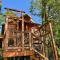 Cricket Hill Treehouse by Amish Country Lodging