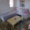 OWL’S NEST/THE PINK COTTAGE