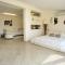 Seafront 5 Bedroom Villa Paradise in Sea Caves