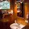 Mallin Colorado Ecolodge