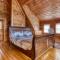 Alone At Last- Hot Tub, Cozy Cabin Retreat in the Smokies
