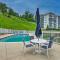 Dock, Slip and Pool Breezy Lake Ozark Escape