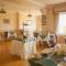 Bamburys Guesthouse