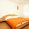 Apartment Vrbovica 4452c