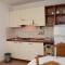 Apartment Zarace - Gdinj 4598a - Gdinj