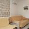 Apartments by the sea Vrboska (Hvar) - 4601