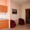 Family friendly apartments with a swimming pool Jelsa, Hvar - 4608 - Jelsa