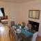 Alma House by 360Stays - Private Garden, Free Parking, Close to Oxford City Centre with Parking