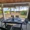 Villa & Bungalow Coco des sables les pieds dans leau