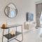 Deal of the Week Stylish 1BR with Partial Burj Views by Deluxe Holiday Homes - Dubai