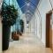 HiGuests - Roomy and Chic Studio with Panoramic Canal Views - Dubaj