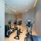 HiGuests - Roomy and Chic Studio with Panoramic Canal Views - Dubaj