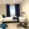 2 bedroom serviced apartment # - Londýn