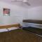 Country Road Motel