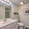 Charming Condo with Pool Access in Osage Beach! - Osage Beach