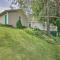 The Shady Cottage Millersburg Getaway with Deck