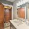 2 Mi to Central Ave Quaint Hot Springs Home! - 温泉城