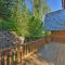 Wild Huckleberry Alpine Cabin Fireplace and Deck!