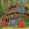 Wild Huckleberry Alpine Cabin Fireplace and Deck!