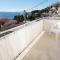 Apartments with a parking space Mimice, Omis - 5958 - Mimice