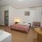 Triple Room Brela 6056a