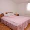 Apartments with a parking space Vrsi - Mulo, Zadar - 5938
