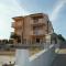 Seaside apartments with a swimming pool Posedarje, Novigrad - 6162 - Posedarje