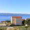 Apartments with a parking space Mali Rat (Omis) - 7482 - Sumpetar